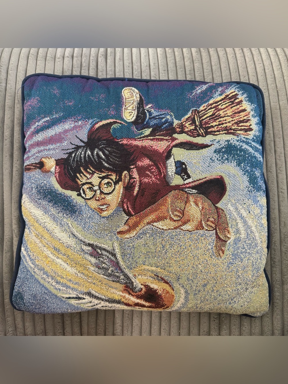2000 Vintage Harry Potter Woven Tapestry Throw Pillow Golden Snitch 16” x 16”